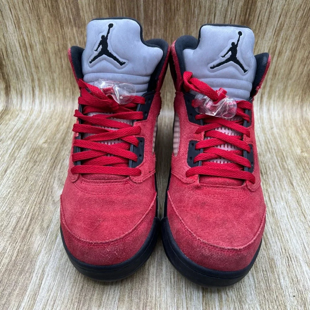Nike Air Jordan 5 Retro Men's Size 9 Red Raging Bull Toro Bravo Suede DD0587-600